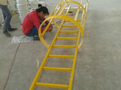 上海玻璃钢爬梯 玻璃钢笼梯 高强度电工梯  玻璃钢爬梯 玻璃钢平台梯子加工