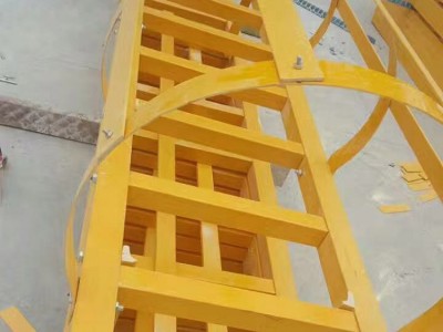 昆明玻璃钢爬梯 电工绝缘梯子 玻璃钢防腐护笼直爬梯  玻璃钢爬梯 玻璃钢平台梯子加工