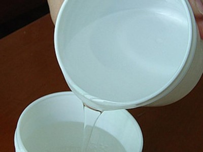 护肤调理添加剂乳液，丝柔顺滑，可免费拿样。