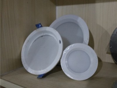 凯杰450 热收缩覆膜包装机设备护肤品热收缩膜包装机护手霜热收缩膜包装机设备