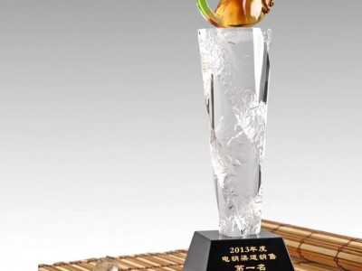 供应广州电商奖杯，销售员工奖杯，环典**摄影师水晶奖杯，原创少儿歌曲电视大赛奖杯