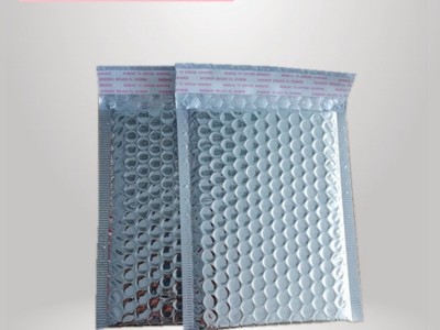 厂家供应出口品质银色铝膜气泡隔热信封 电商服装快递包装袋 遮光防潮保温储物袋气泡袋定做