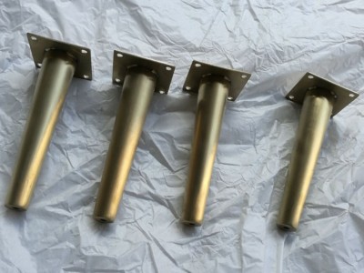 厂家现货批发镜面玫瑰金蛇形柜子脚 银拉丝不锈钢椎管沙发脚 镜面香槟金不锈钢浴室柜脚