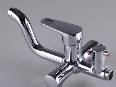 生产销售 新款浴室铜淋浴水** 三档冷热水** 品质保障