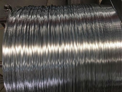 湖南**桃钢筋拉线 果园镀锌拉丝 钢线热镀锌2.0mm 大棚建材厂家