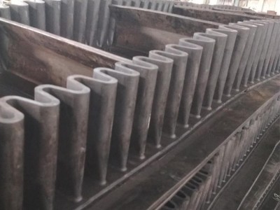 45度倾角隔挡输送机不锈钢防腐 建材专用