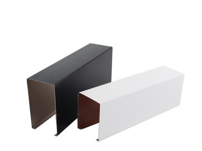 立广建材 广东铝方通厂家定制0.8*35*70mm白色铝方通吊顶装饰建材