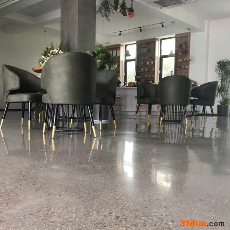 宏鑫达耐磨建材  固化剂