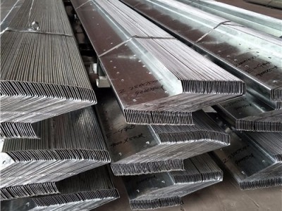 宇润通Z型钢冷弯热轧金属建材