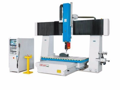 山东 五轴加工中心  异型五轴加工中心 家具生产线 ** 厂家