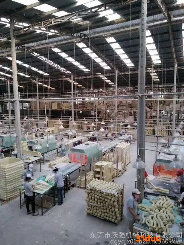 跃强YQ-SS1200 PU发泡家具自动喷砂机