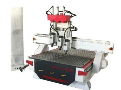 打孔自动换刀 三工序板式 家具开料机 多功能 1325木工雕刻机