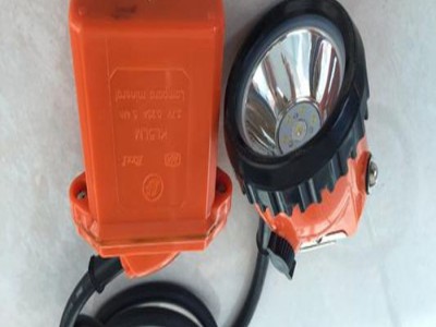 巷道灯矿灯厂家现货巷道隔爆型LED巷道灯 巷道灯价格优惠