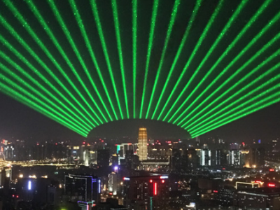 供应创盛镭博激光灯厂地标激光灯 单绿大功率激光灯 激光灯 舞台激光灯 户外激光灯 地标激光 楼宇激光灯