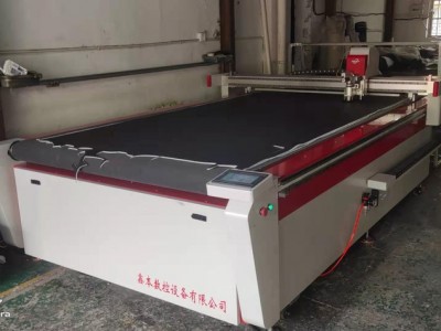 湖北武汉鑫本数控专业生产皮革下料机皮革裁剪机真皮座椅裁剪机厂家