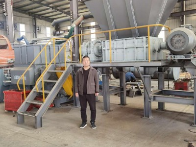 皮革撕碎机性能稳定 卓泰300型木材下脚料撕碎机