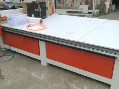 康嘉 汽车脚垫旋转刀切割机  普通脚垫旋转刀切割机 大包围皮革汽车脚垫全包围皮革汽车脚垫