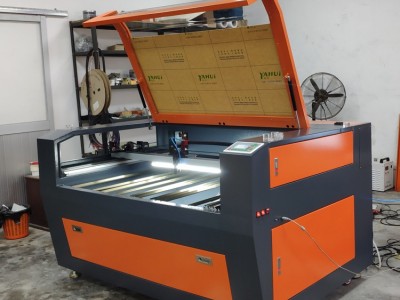 深圳非金属激光切割机厂家 布料皮革激光切割机直销价
