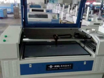 直销激光雕刻机亚克力皮革葫芦水晶木板布料激光切割机特价