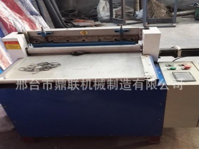 PU卷料裁断机 数控裁剪切断 NC剪切 纺织布切断机