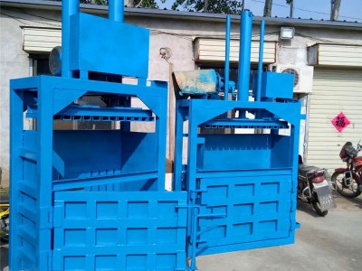 塑料瓶打包机报价 立式液压废纸捆包机 普航棉纺织品压包机厂家