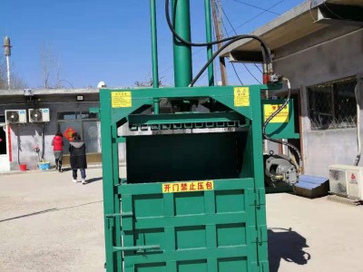 棉纺织废料挤包机 山西塑料瓶打块机 立式废纸打包机厂家