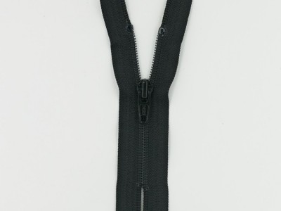 YKK五号尼龙拉链_聚酯密尾_拉链头_ykk服饰鞋靴箱包裤子门襟西裤_ykk拉链型号