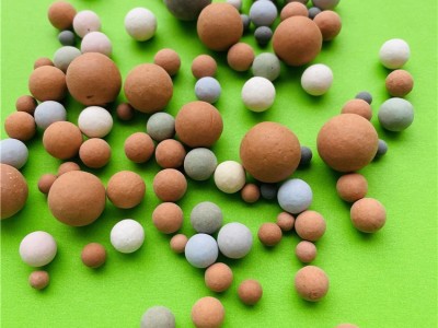 河北麦饭石球生产厂家销售**1-20毫米 园艺 汗蒸房 水过滤 纺织填料用 黄土球 麦饭石球