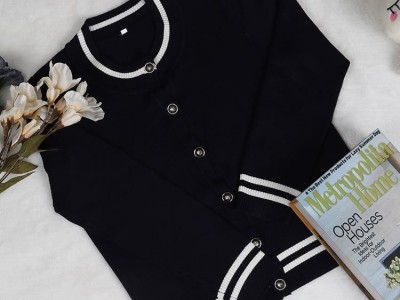 真妮诗服饰 男女羊毛相色开衫  羊毛衫