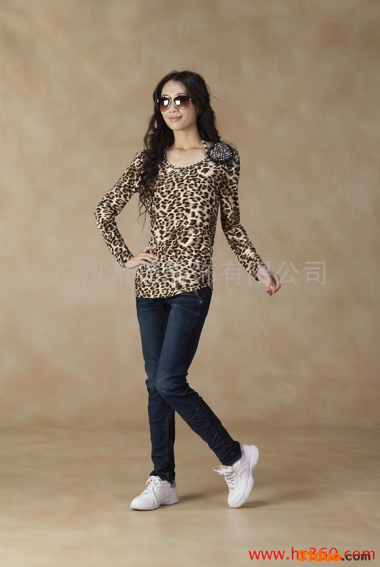 供应JNEFOX江南帝狐帝狐服饰时尚女装T恤