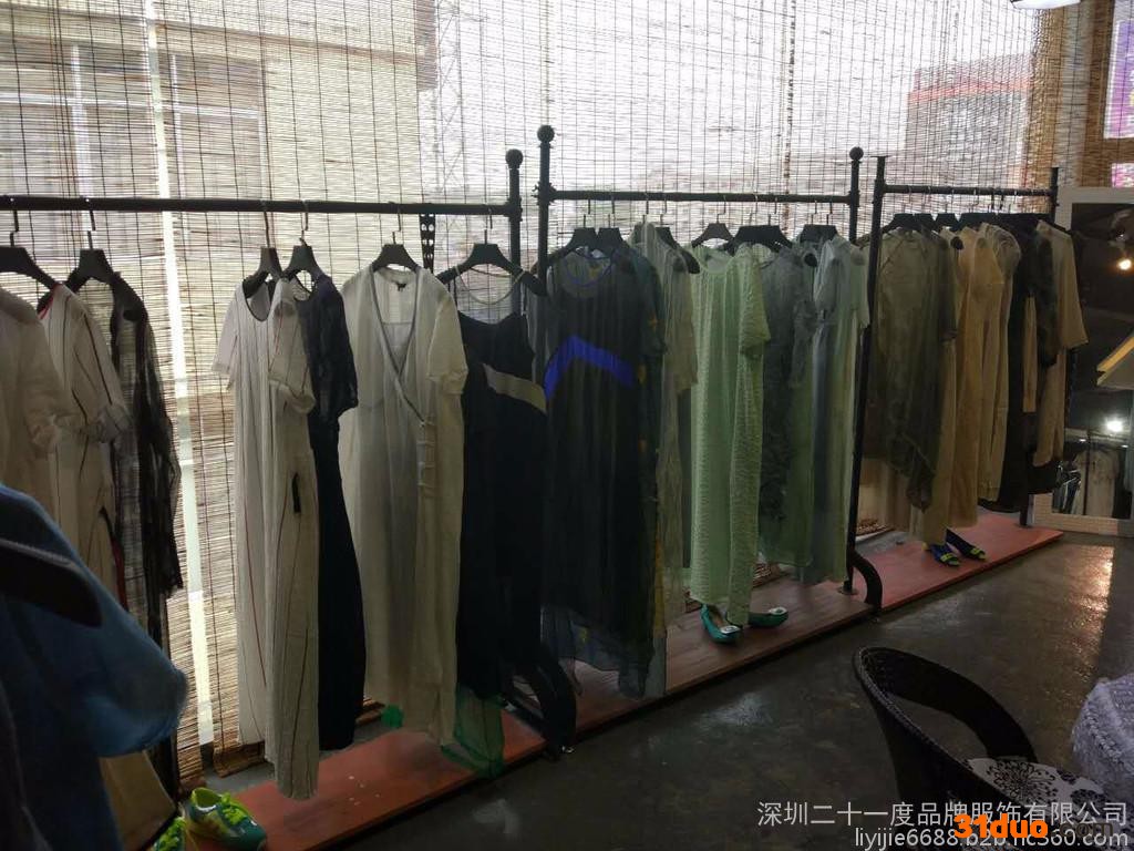 批发云凤思儒真丝连衣裙21度品牌服饰品牌折扣女装