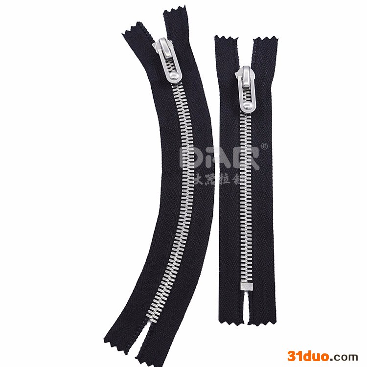 大器拉链DAQ品牌:鞋用拉链供应商,马靴金属拉链,箱包拉链,服饰金属拉链个性定制
