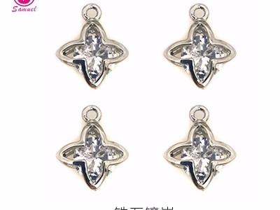 赛缪尔饰品四叶草吊坠文胸吊坠丝带花仔吊饰合金锆石镶嵌服饰箱包五金配件