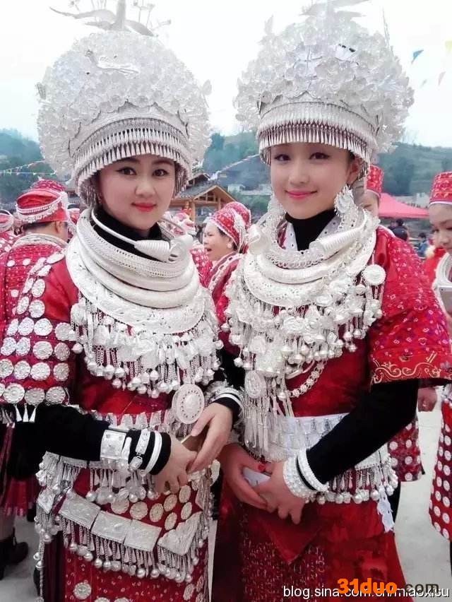 贵州凯里黄平苗族传统服装服饰盛装女装婚礼新娘舞蹈演出表演56个民族服装定做