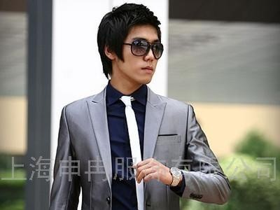 供应申冉服饰定做修身男西装