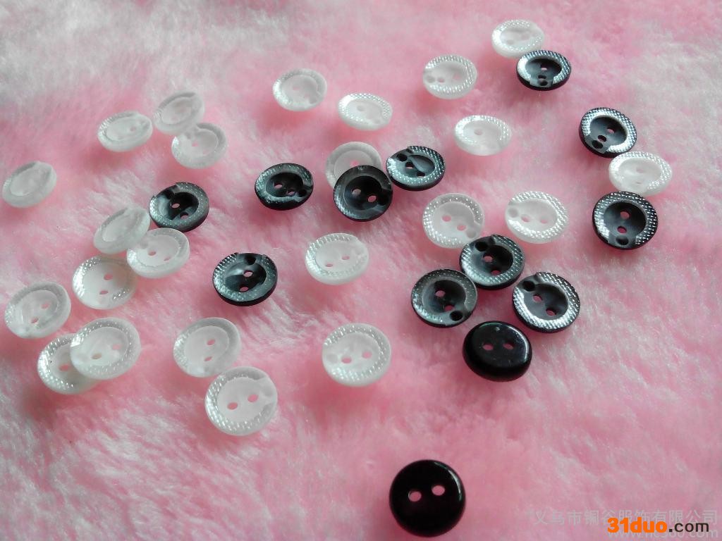 供应铜谷服饰铜谷服饰**衬衣钮扣 树脂扣 塑料扣