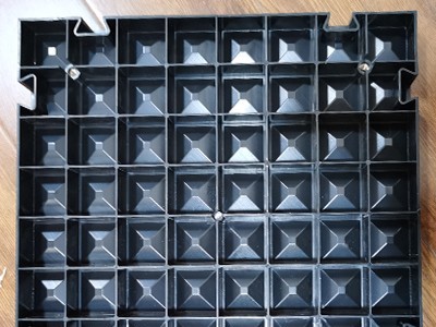 【新三友】方格凸花塑料模板 新型环保建筑建材用品防水卷材厂家