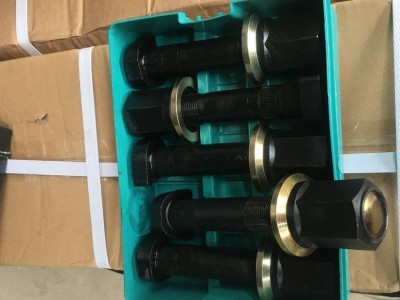 斯太尔轮胎螺丝M23*1.5*145小力汽配工厂直销高强度 斯太尔轮胎螺丝