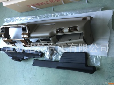适用于ISUZU江淮NKR卡车仪表台 **桃木中控台 汽配