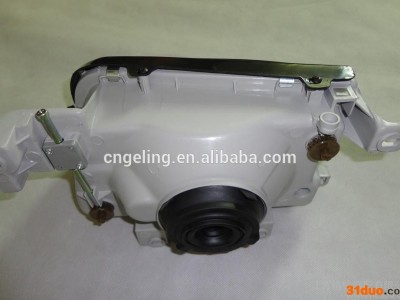 适用五十铃TFR98款皮卡车前照灯 水晶大灯 汽配件