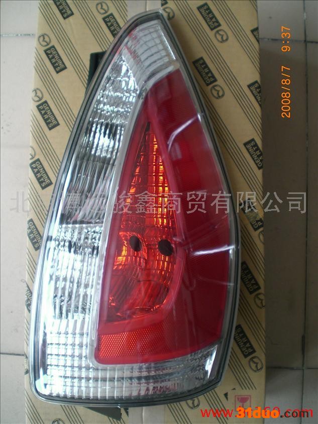 供应北京汽配 马自达5 后尾灯