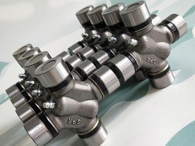 军哥汽配  原厂东风猛士EQ2050B军车越野车传动轴十字轴万向节总成