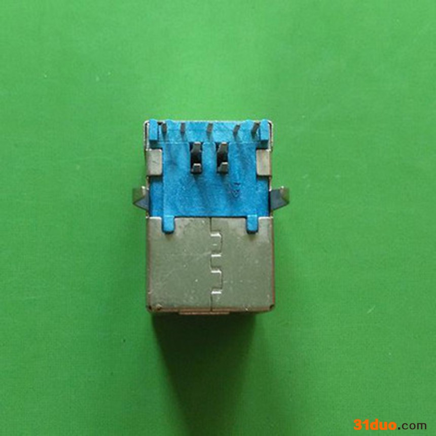 长安怡越五金 供应 USB 3.0 BF 90度连接器 五金，塑胶 板端连接器 直销 欢迎咨询