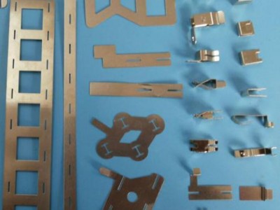 联呈五金 供应镍极耳锂电池极耳 五金冲压件 五金模具