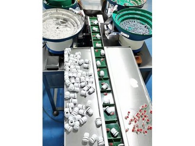 五金配件包装机 包装机生产厂家