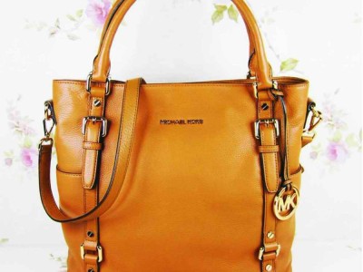 皮包拉链坏了怎么修？皮衣拉链生锈，包包五金生锈怎么办？