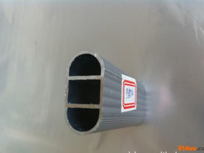 五金配件018银白双根衣通 橱柜挂衣管 百货挂衣杆