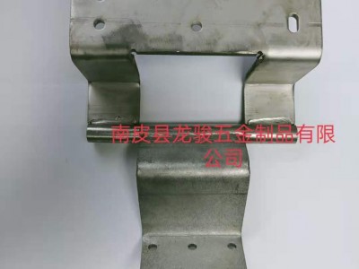 龙骏五金：供应钣金折弯冲压 五金冲压件 冲压件批发定制 欢迎来电咨询