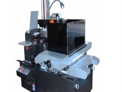 中走丝线切割 爱尔数控机床