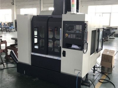 山东友泰机床VMC855加工中心  立式加工中心 小型数控机床加工中心三轴